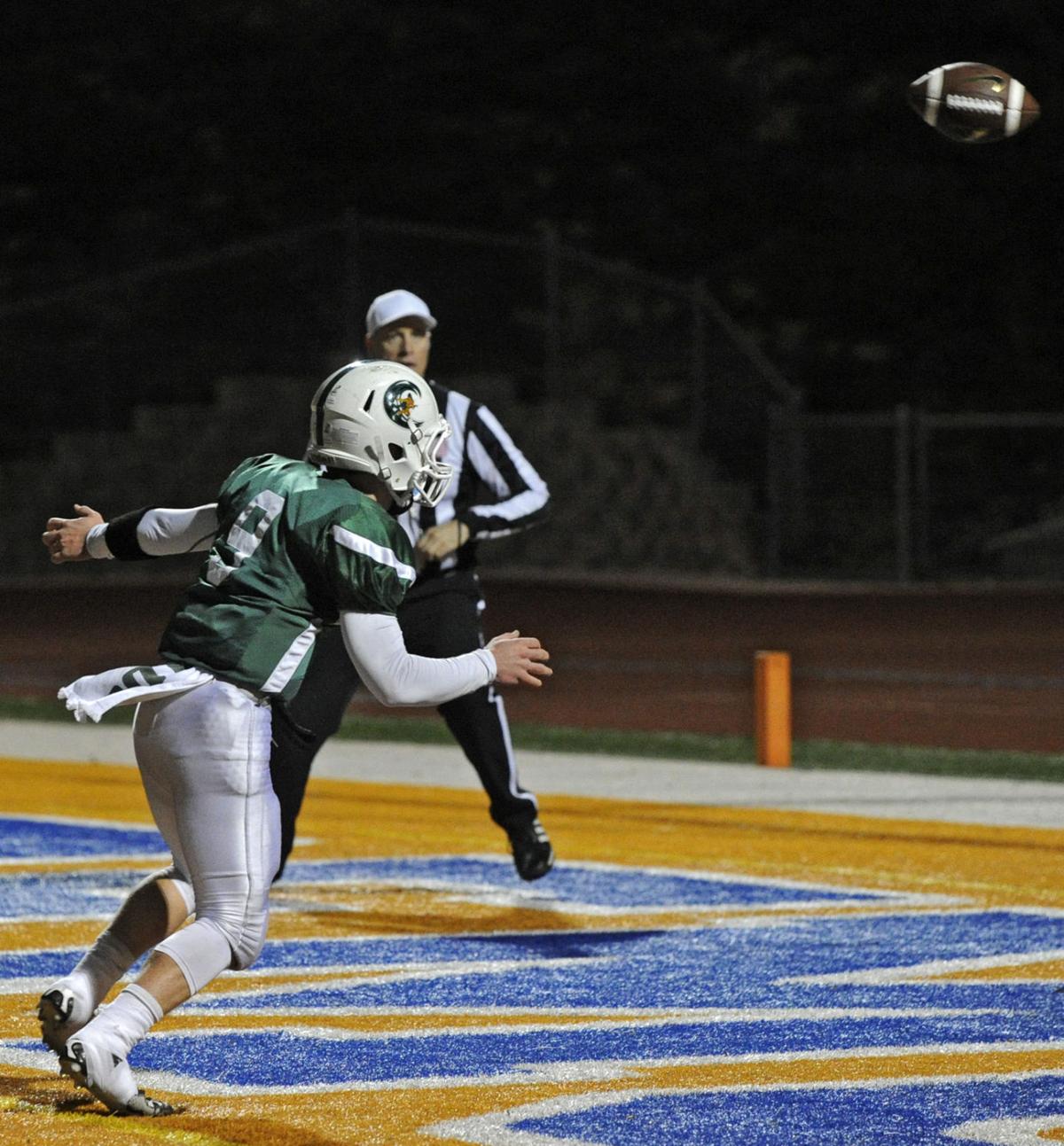 East Nicolaus at Coronado state championship