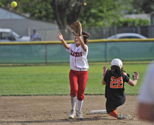 Marysville softball evens season series with Lindhurst Sports