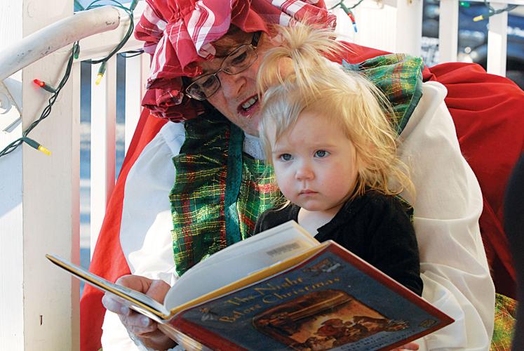Yuba City Christmas Stroll Twas two weeks before Christmas News