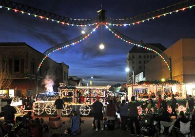 Marysville Ca Christmas Parade 2022 Entry Form A Night Of Lights' Is Set For Downtown Marysville | News |  Appeal-Democrat.com
