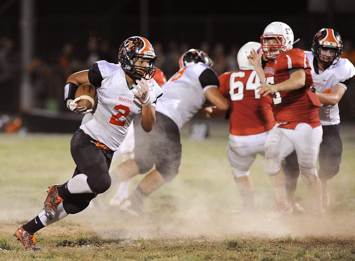 Marysville Runs To 37 0 Victory Over Rival Lindhurst In Golden