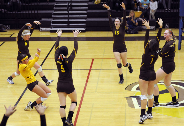 Vacaville at Yuba City Volleyball Photo Gallery