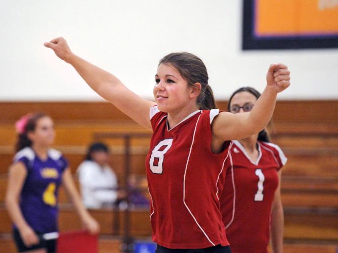 East Nicolaus at Live Oak Volleyball Photo Gallery