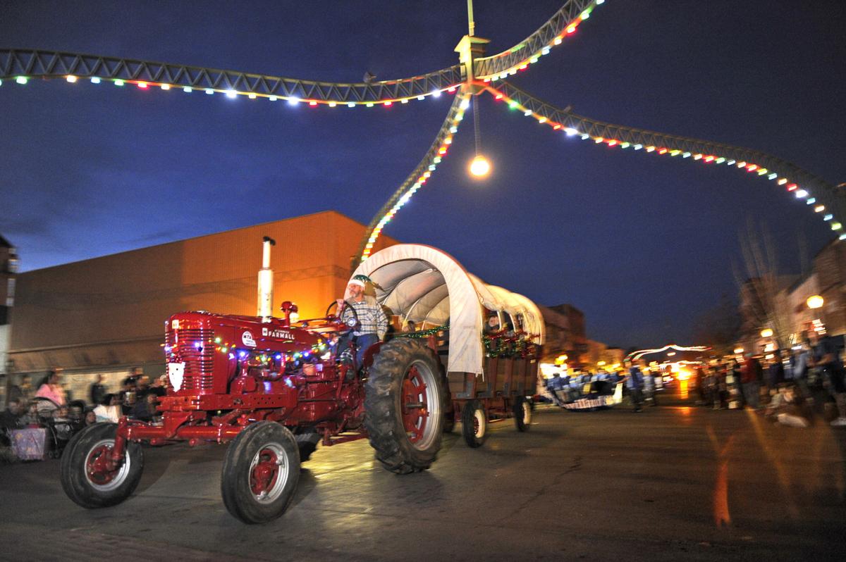 Marysville Christmas Parade Features