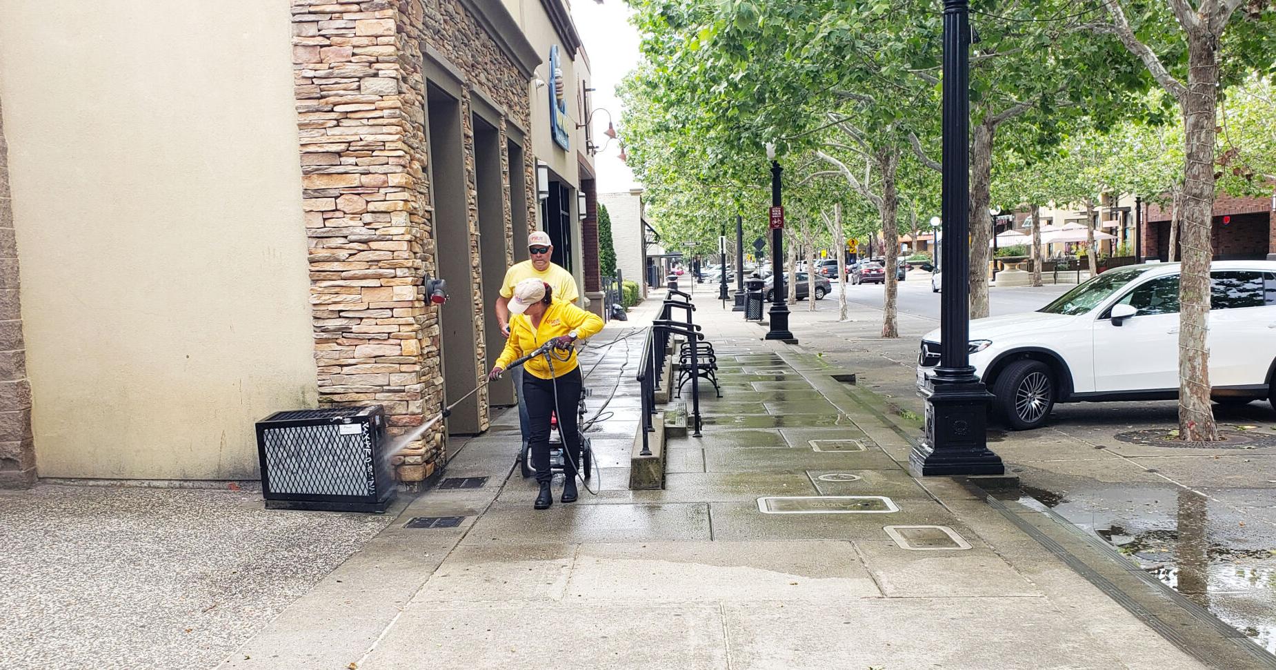 SAYLove cleans Plumas Street ahead of annual Summer Stroll Festival - Vimarsana News