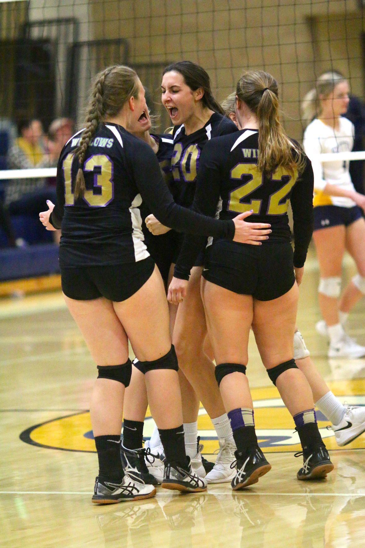 VOLLEYBALL: No. 6 Willows Upsets No. 3 Sutter In Four Sets | Glenn ...