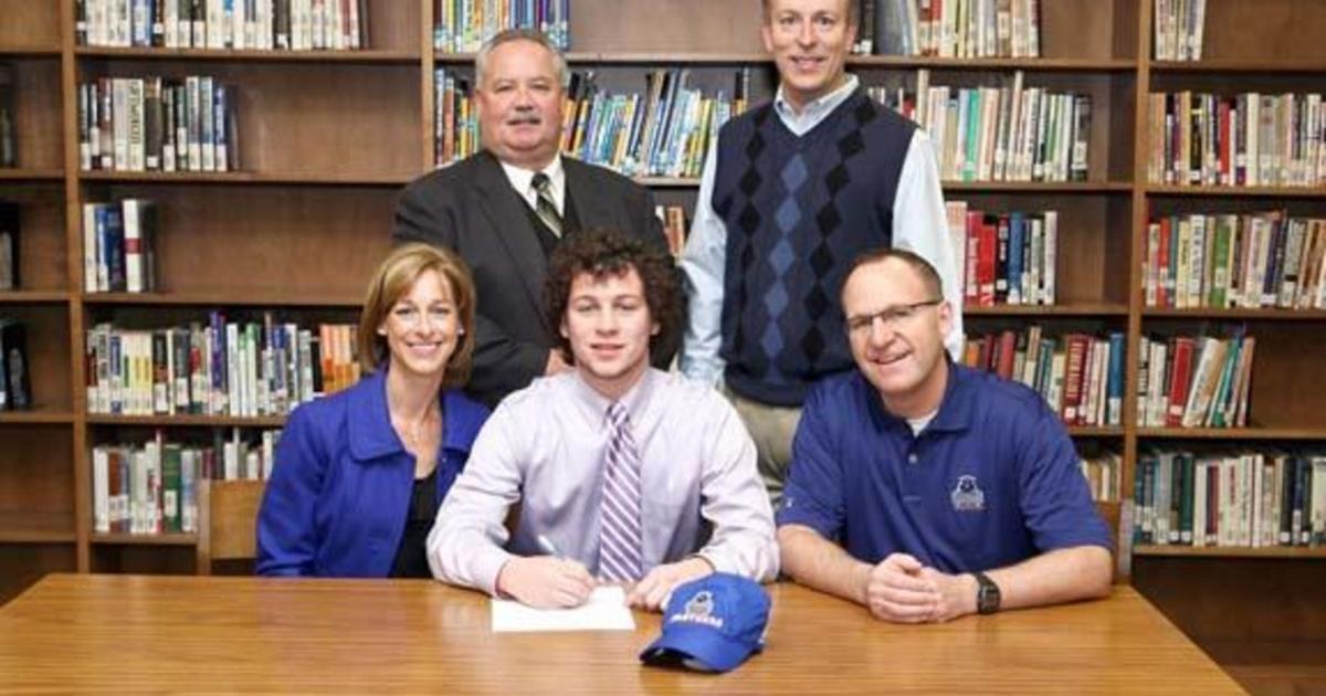 Stephen Linton Rhs RHS’s Hynd signs soccer scholarship | Sports | appenmedia.com