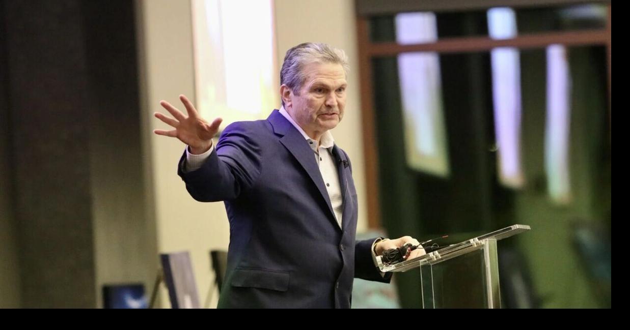 Podcast: Surprise entry jolts the Georgia governor race