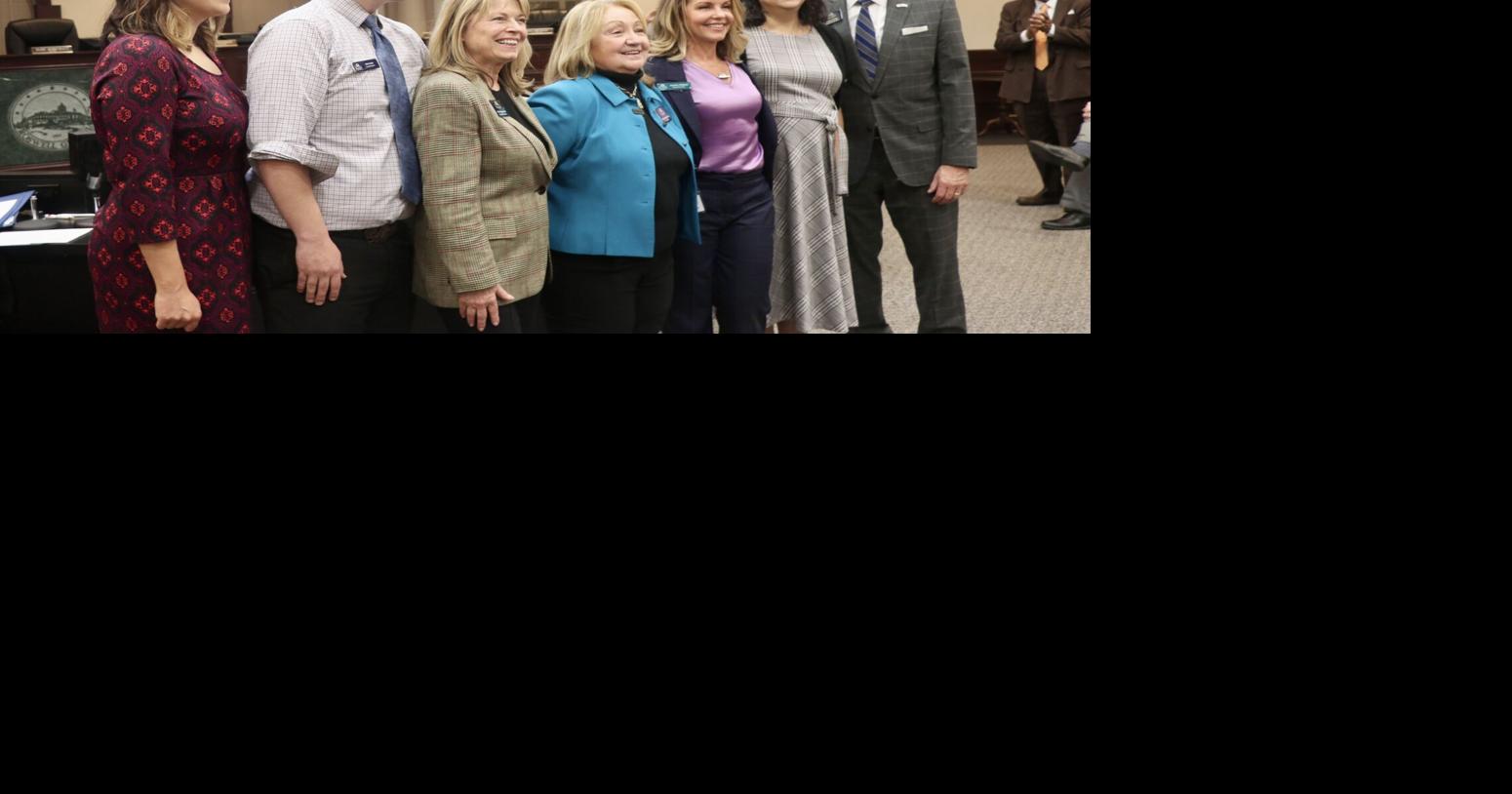 Roswell enacts moratorium on new data centers