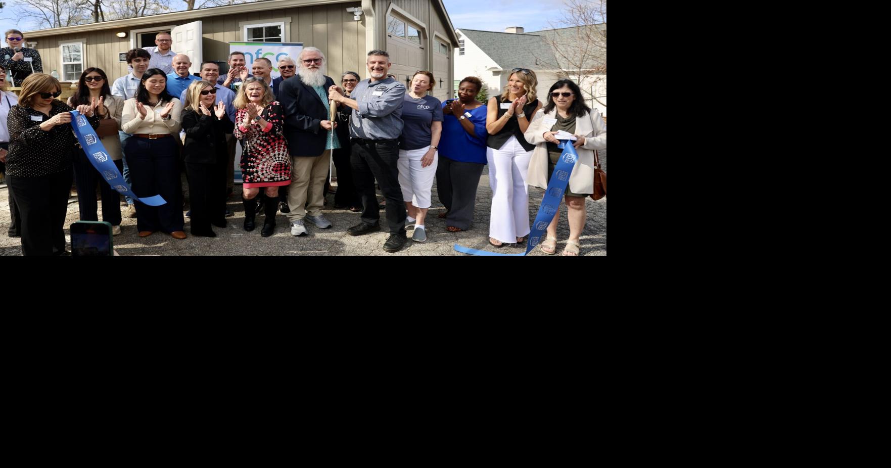 Food pantry opens in East Roswell