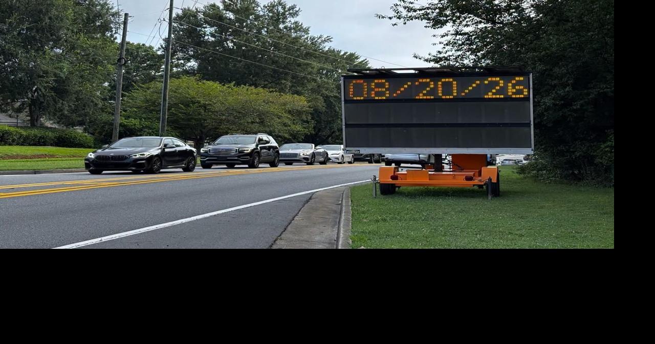 New signal set for Crabapple-Green intersection in Milton