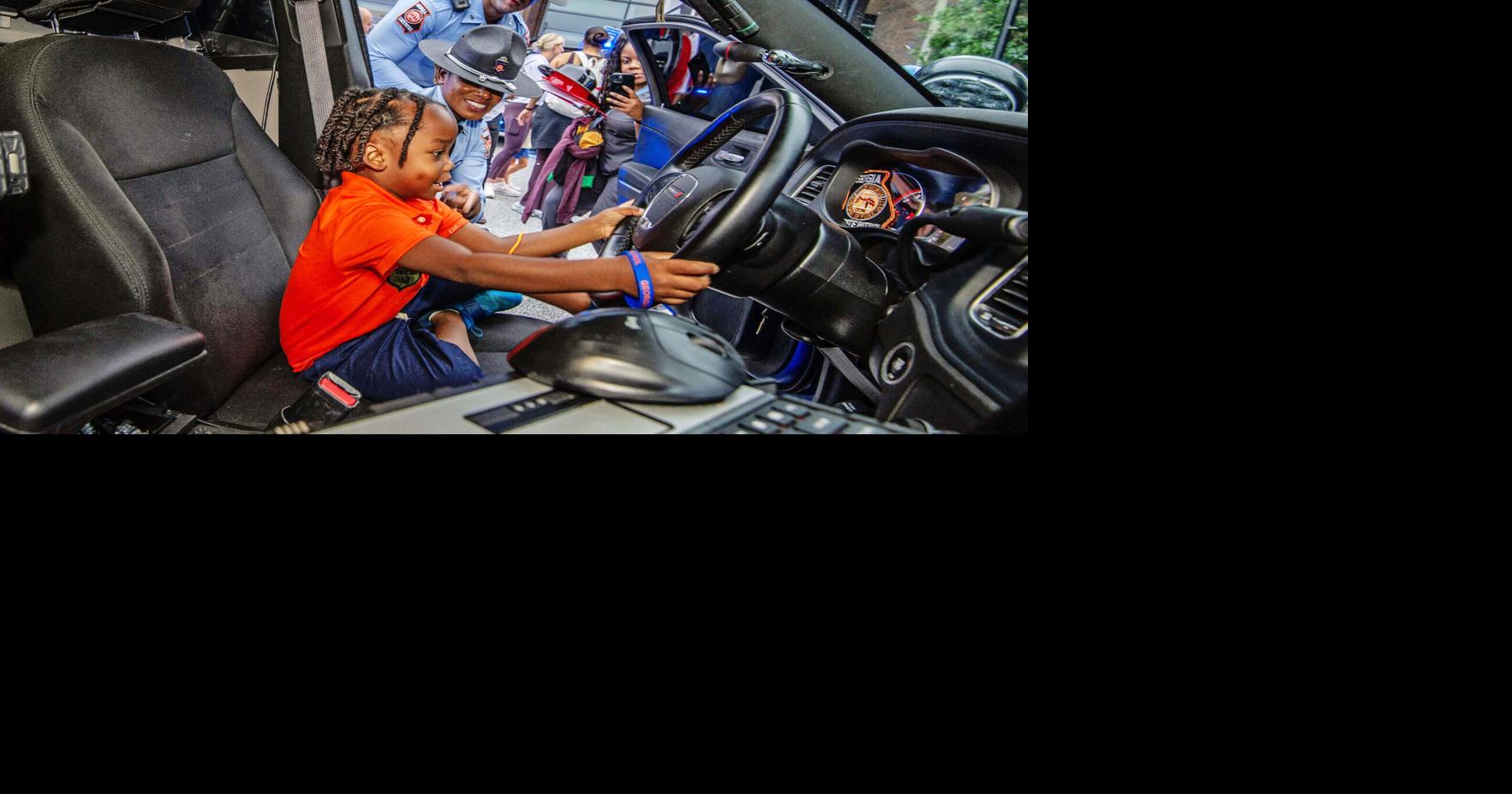 Photos: Sandy Springs celebrates return to school Community News