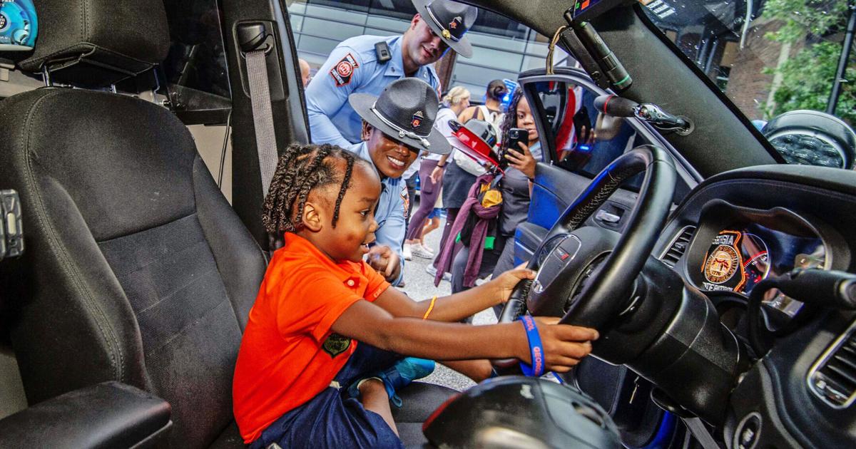 Photos: Sandy Springs celebrates return to school Community News Photos: Sandy Springs celebrates return to school Community News