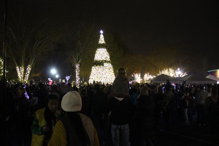 Roswell rings in holiday with annual tree lighting Alpharetta and