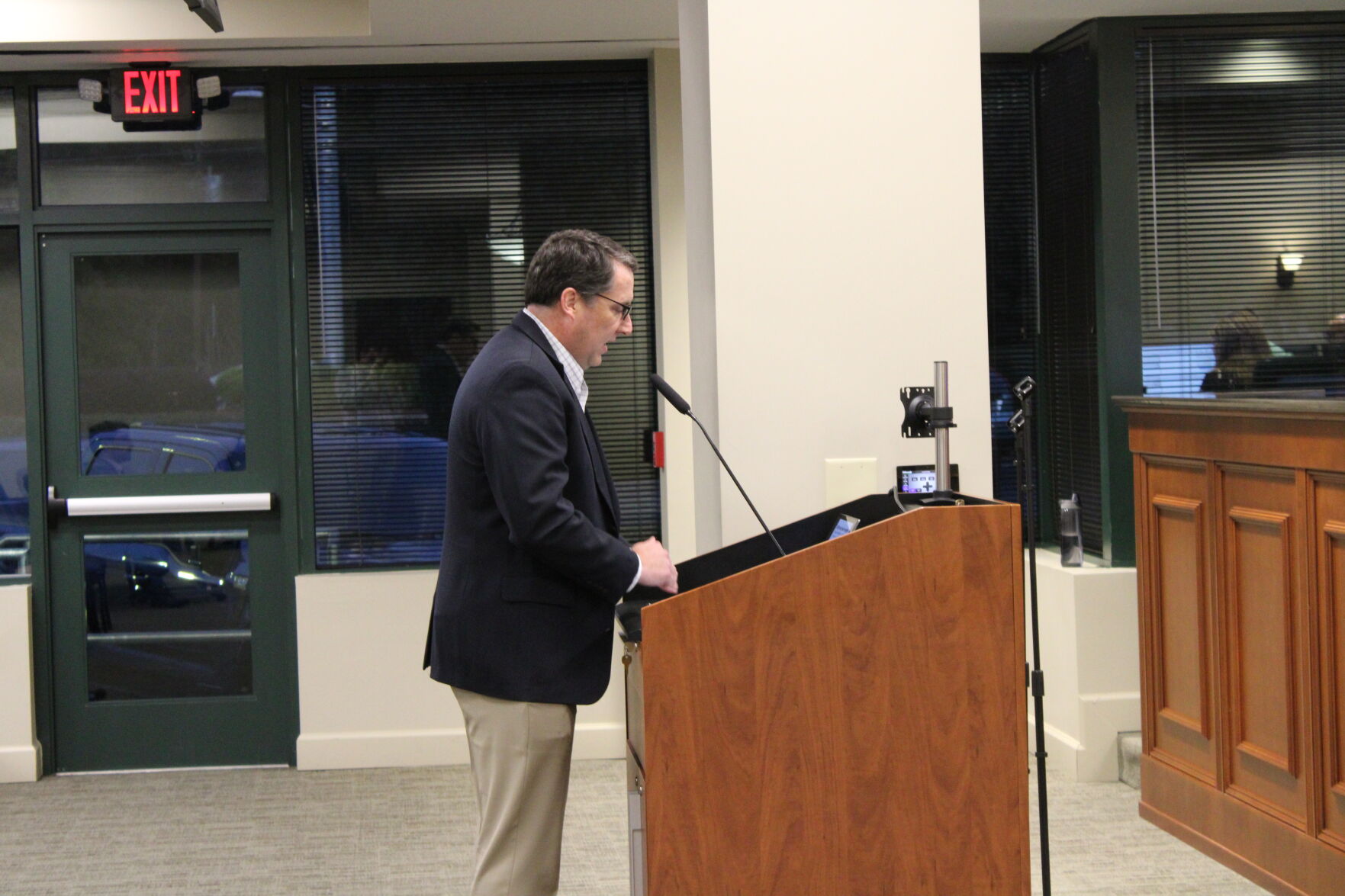 Dunwoody passes 2025 ‘no-frills’ budget with deficit | Dunwoody News ...