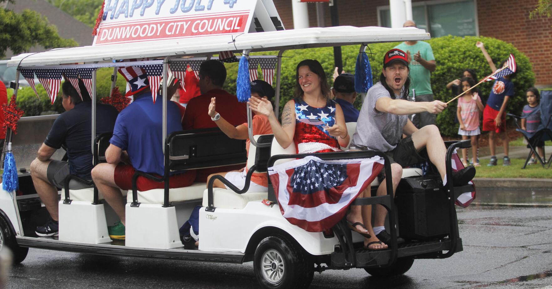 Photos: Dunwoody parade endures July 4th rainstorms - Vimarsana News