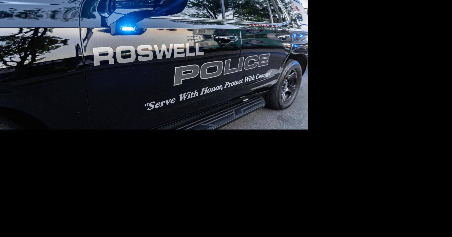 Roswell employee charged with forging company checks