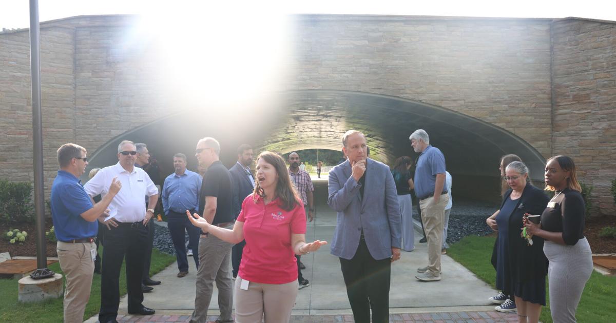 Johns Creek officials cut ribbon on new pedestrian tunnel