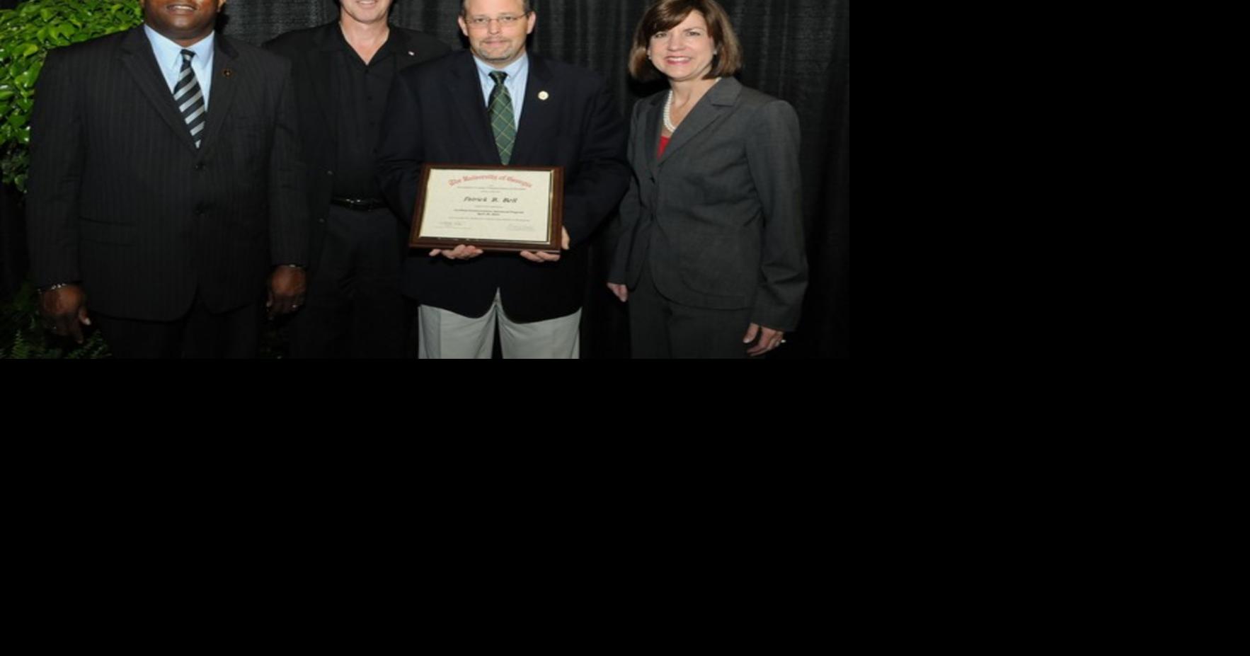 Bell recognized for training completion | News | appenmedia.com