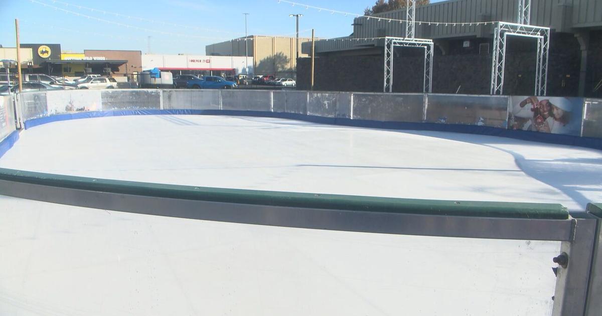 Valley Ranch Ice Rink Dallas 'Winter Wonderland' outdoor ice skating rink opens Friday at Valley ...