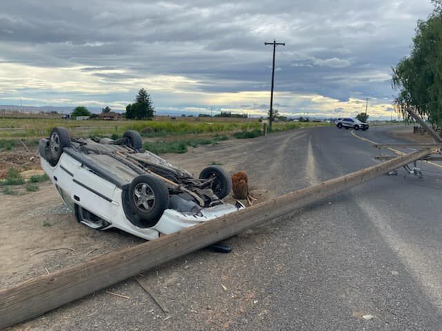 Car crashes into power pole Thursday evening, causes outage | Local ...
