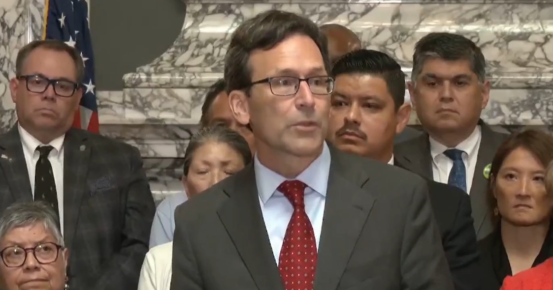 Governor Ferguson renews partnership with Oregon and British Columbia