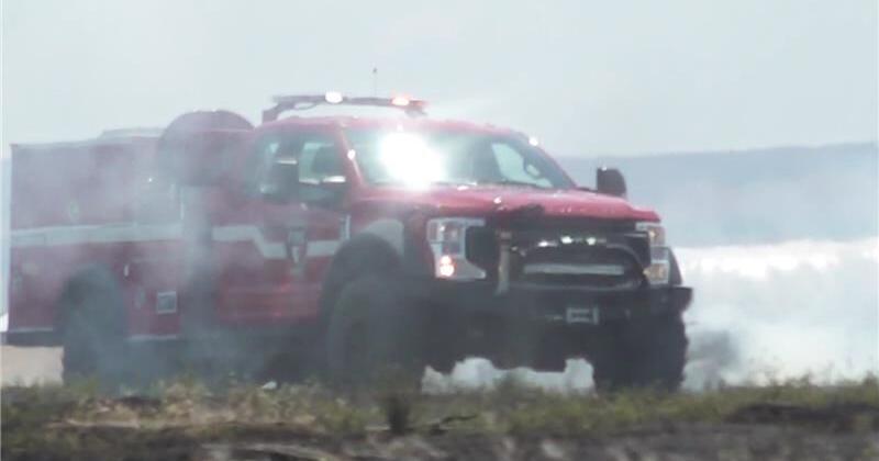 Franklin County firefighters battle morning brush fire east of Pasco ...