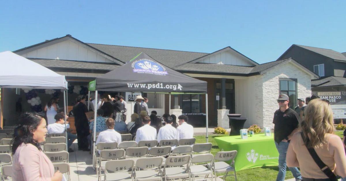 Pasco School District Students Build 524,000 Home, Launch Construction