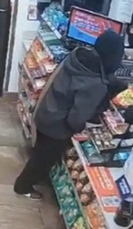 Kennewick police looking to identify suspect in gunpoint gas station ...