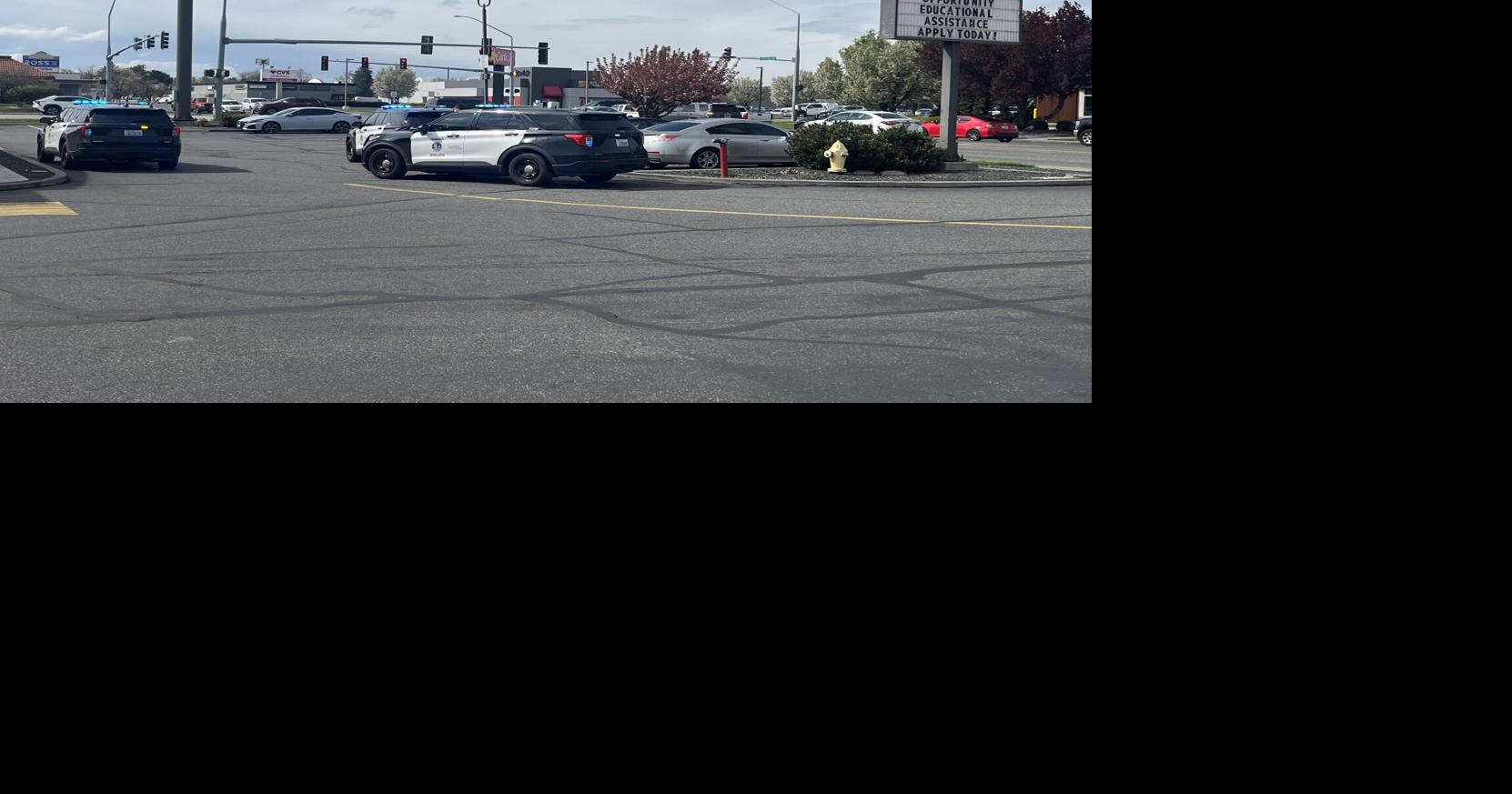 Teenager arrested with stolen gun at Kennewick fast food restaurant