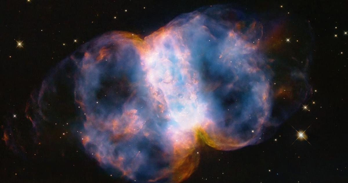 Hubble Space Telescope marks 34 years with new portrait of a 'cosmic dumbbell' - AppleValleyNewsNow.com