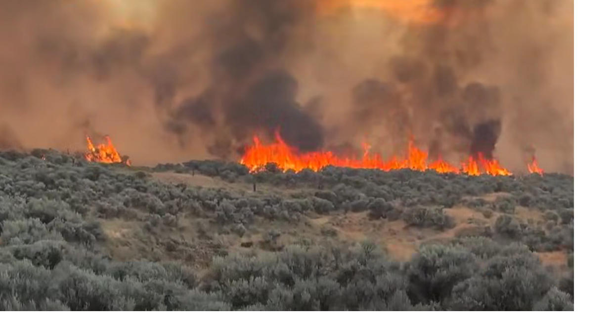 800 acre wildfire in Grant County threatening homes, property