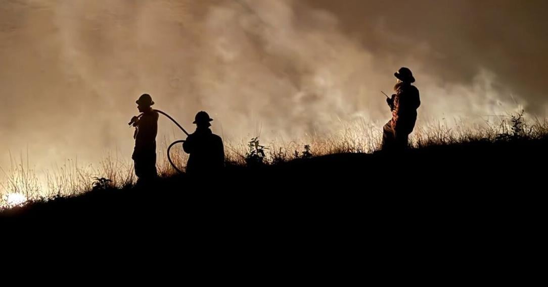 Fire officials update evacuations, acreage for large fires in Franklin, Adams, Whitman Counties