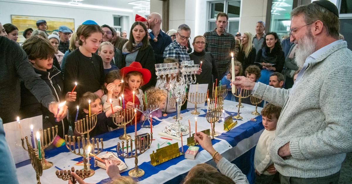 Chabad Of Aspen Observes The First Night Of Chanukah Multimedia chabad-of-aspen-observes-the-first-night-of-chanukah-multimedia