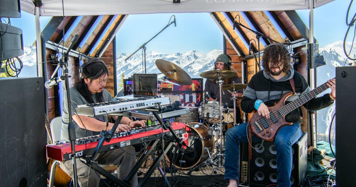 Trademark battle brews over NYC area code, Aspen Mountain elevation
