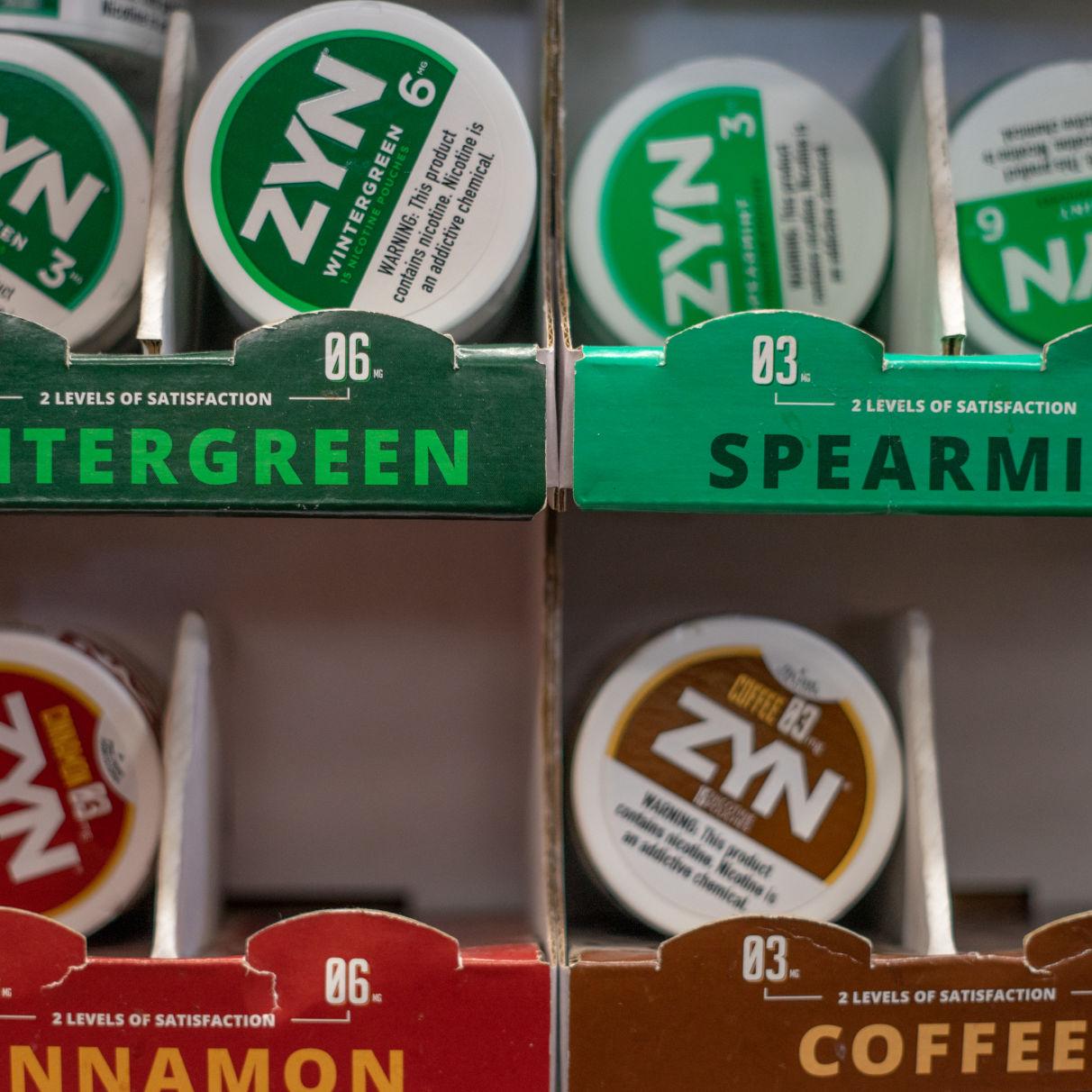 effects from chewing tobacco Harmful Effects of Tobacco Chewing on Oral Health effects from chewing tobacco Harmful Effects of Tobacco Chewing on Oral Health