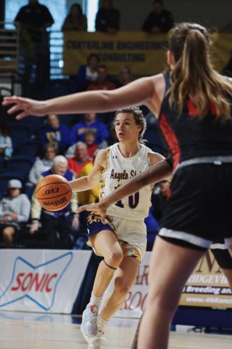 3-3-23 Womens Basketball 6