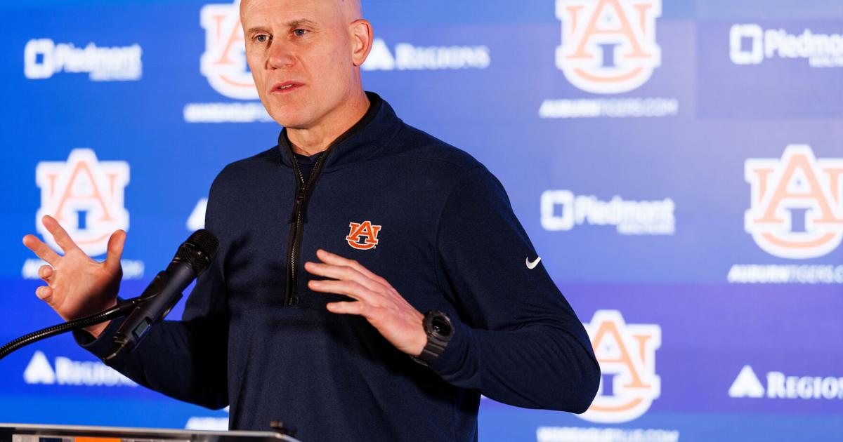 Durkin grateful for 'tremendous' chance to stay at Auburn