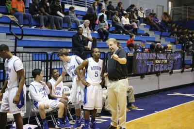 Auburn High Boys Work To Finish Strong Sports Auburnvillager Com