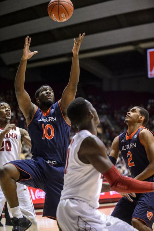Auburn Vs Alabama Final Tigers Keep Finding New Lows Score 43