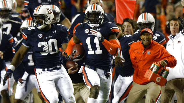 VIDEO: Celebrate the 6th Anniversary of Chris Davis' Amazing 'Kick 6' That  Won the Iron Bowl