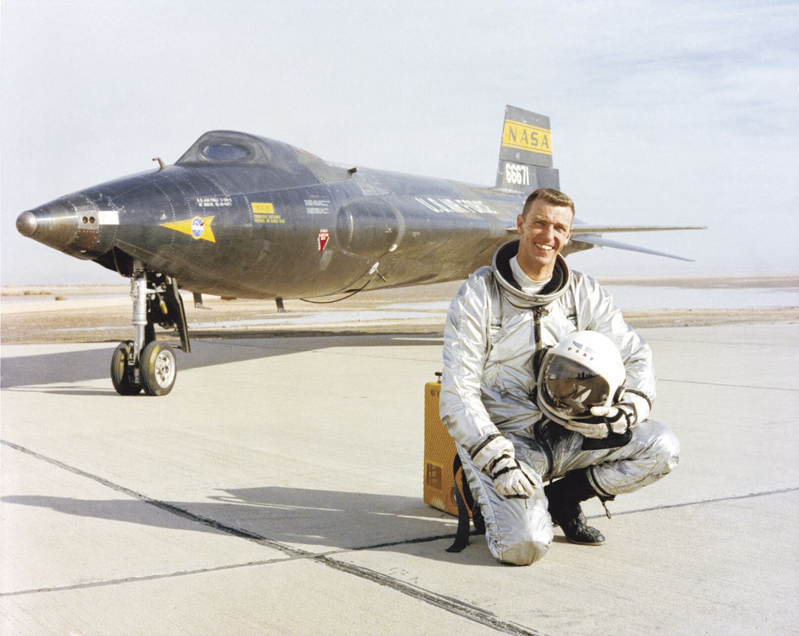 Engle, last living X-15 pilot, dies | News | avpress.com