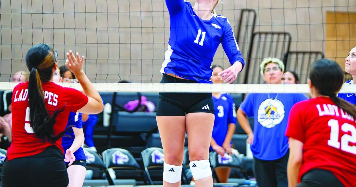 Vasquez rolls past AV