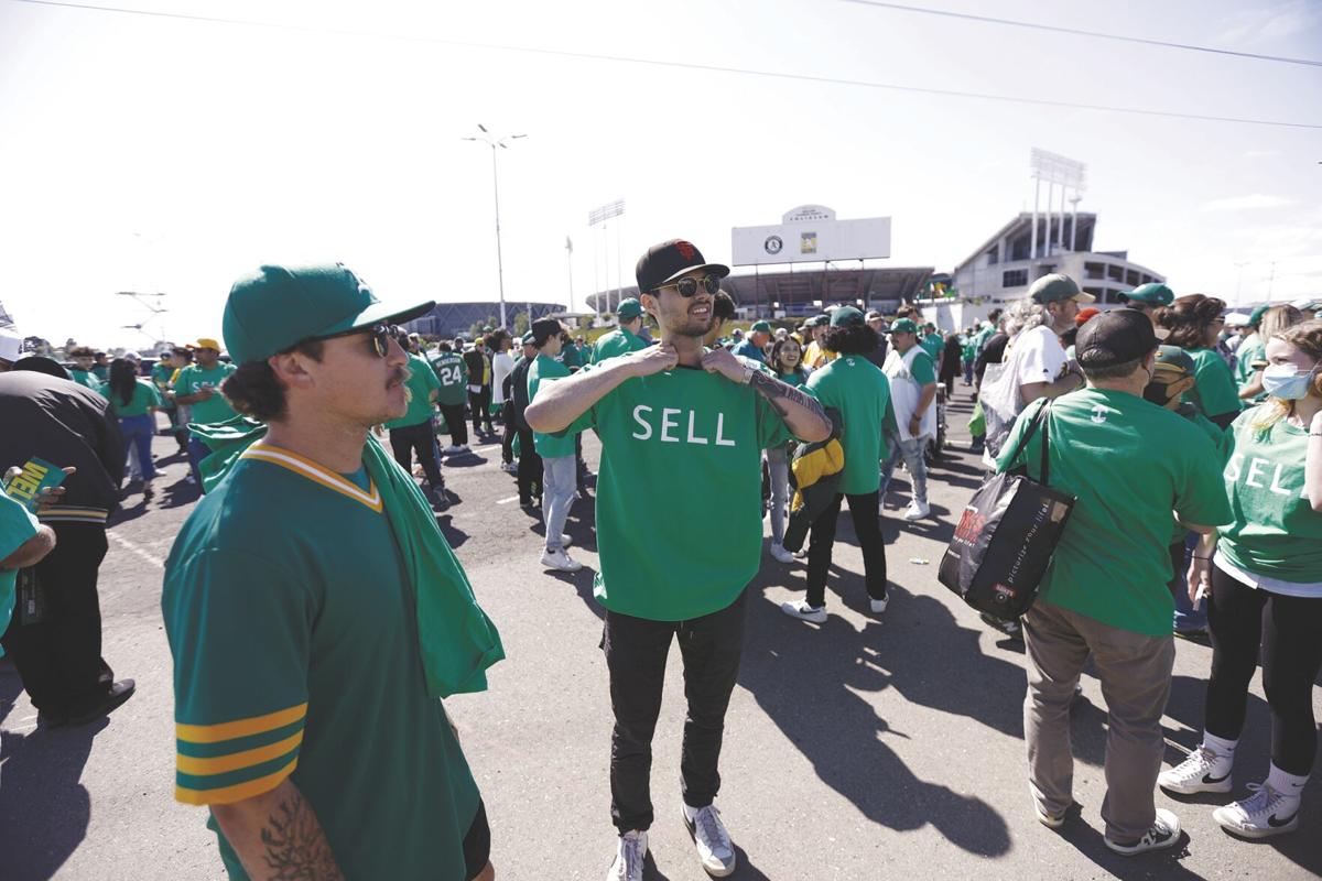 Oakland A's Fans' 'Reverse Boycott' Draws 27,000 as Team Moves a