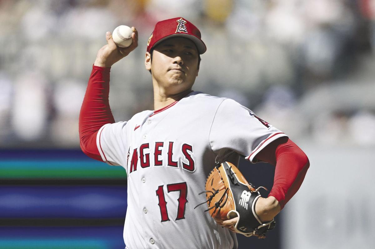 Shohei Ohtani 17 Los Angeles Angels baseball player cartoon