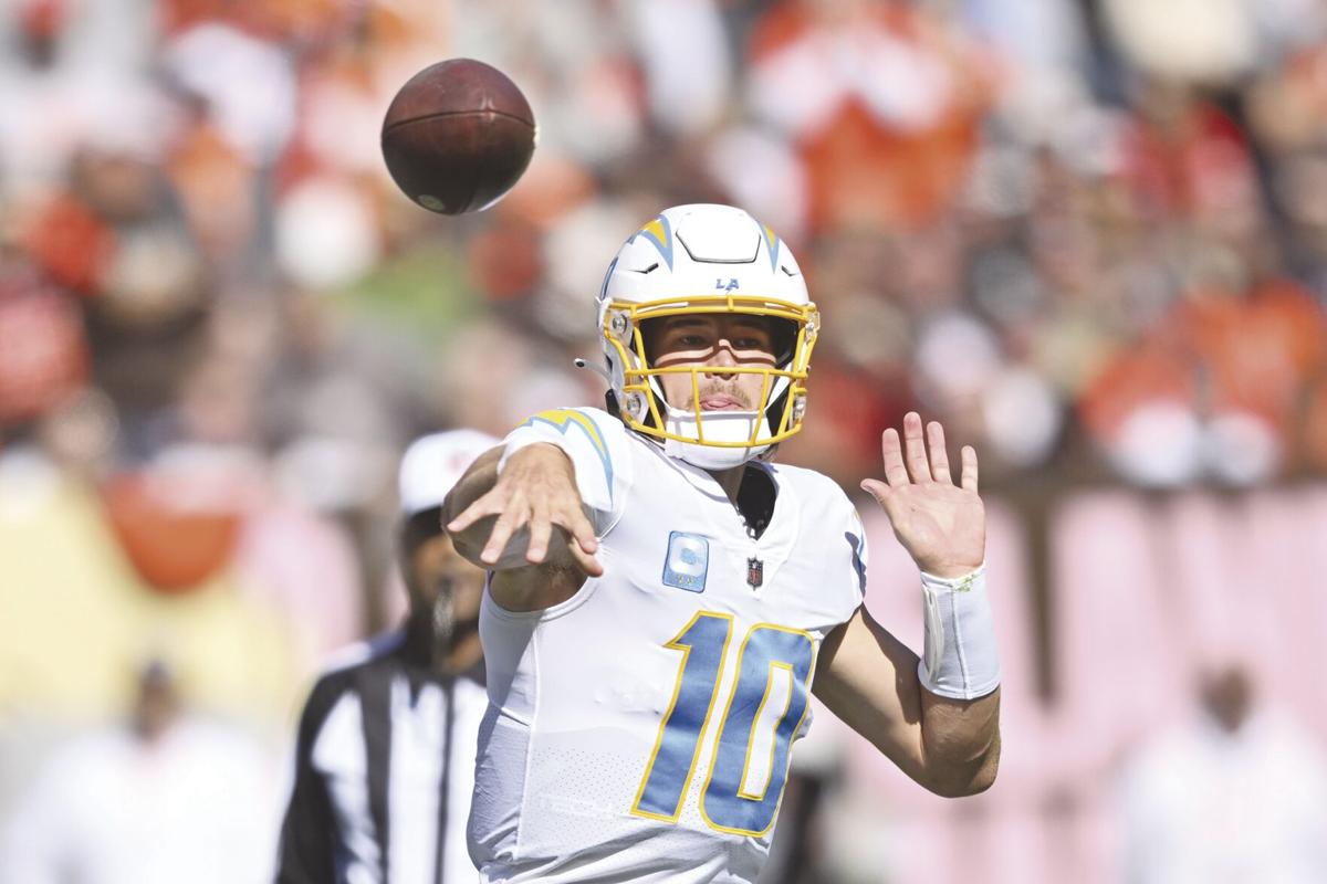 Wilson, Broncos face Herbert, Chargers on Monday night