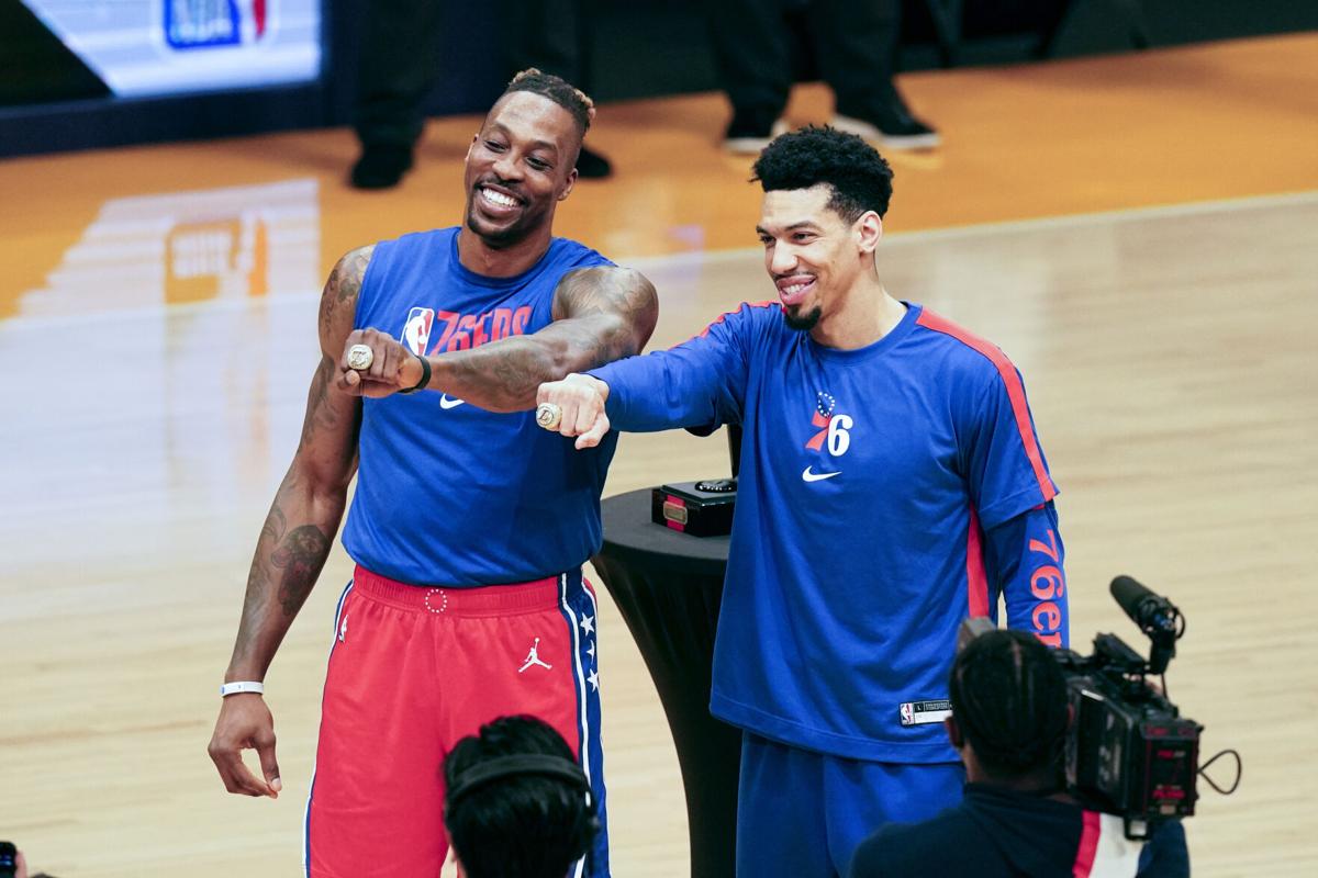 Danny Green Lights Up Lakers For 28 In Sixers Win Sports Avpress Com