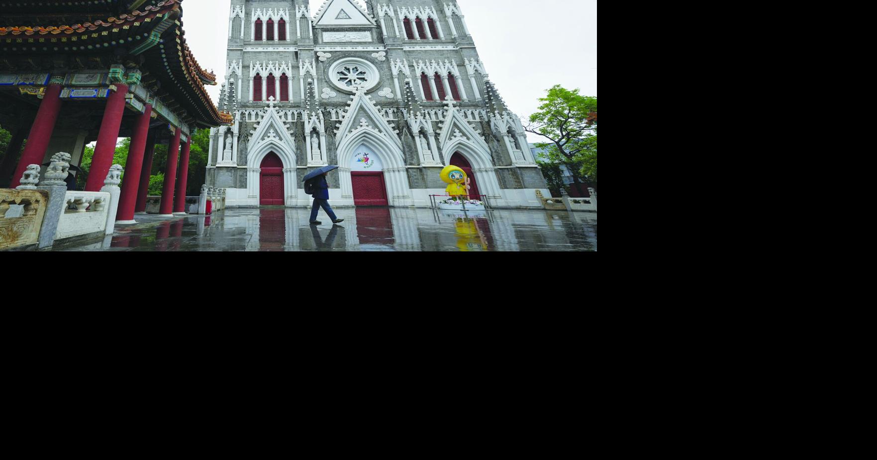 China pressures underground Catholics to join church