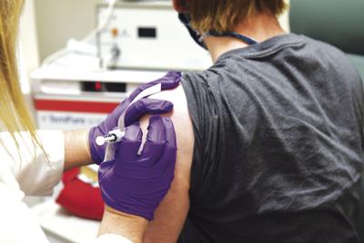 Pfizer: COVID-19 vaccine is looking 90% effective ...