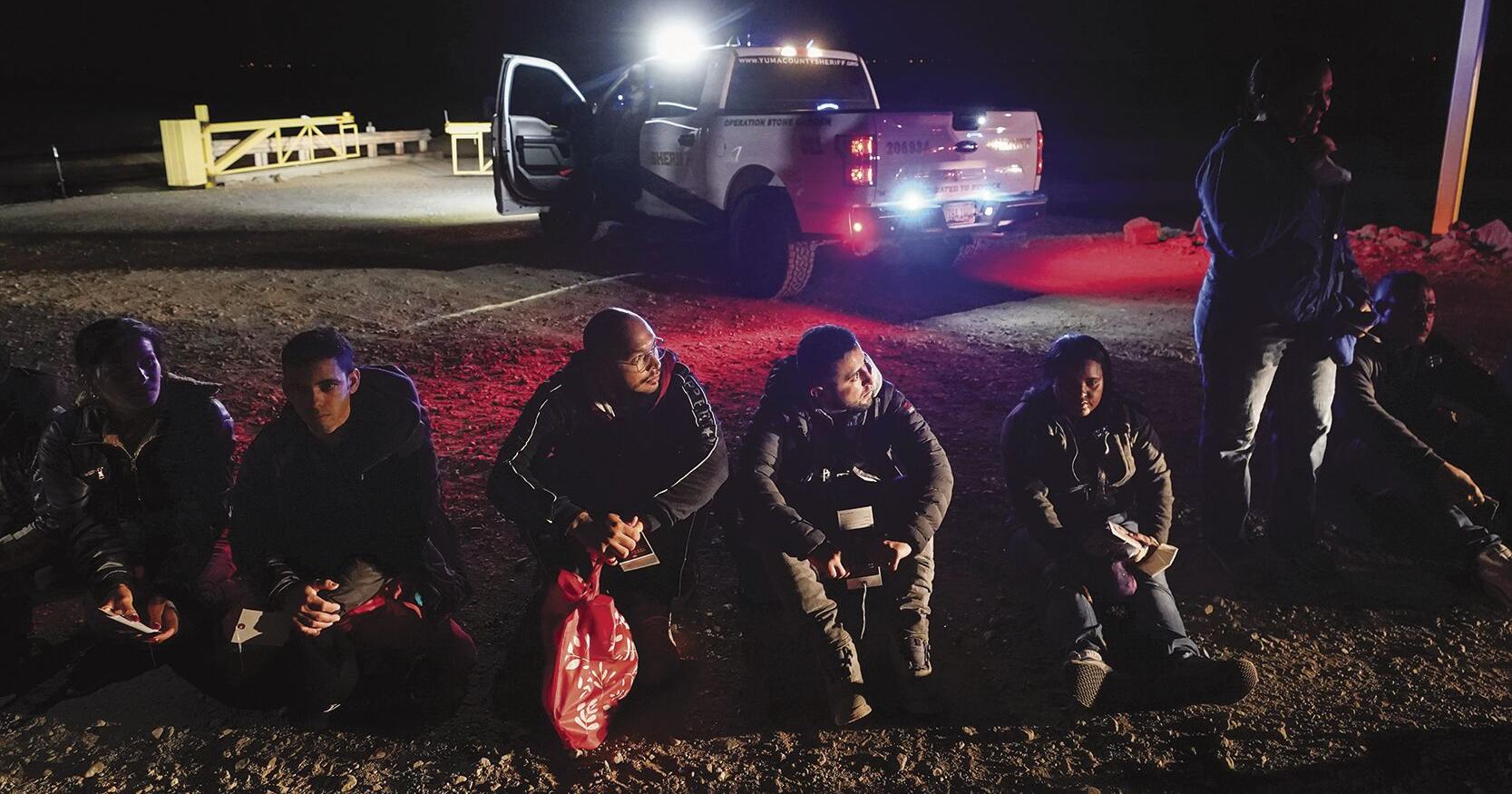 Judge blocks limits on asylum at Mexico border - Vimarsana News
